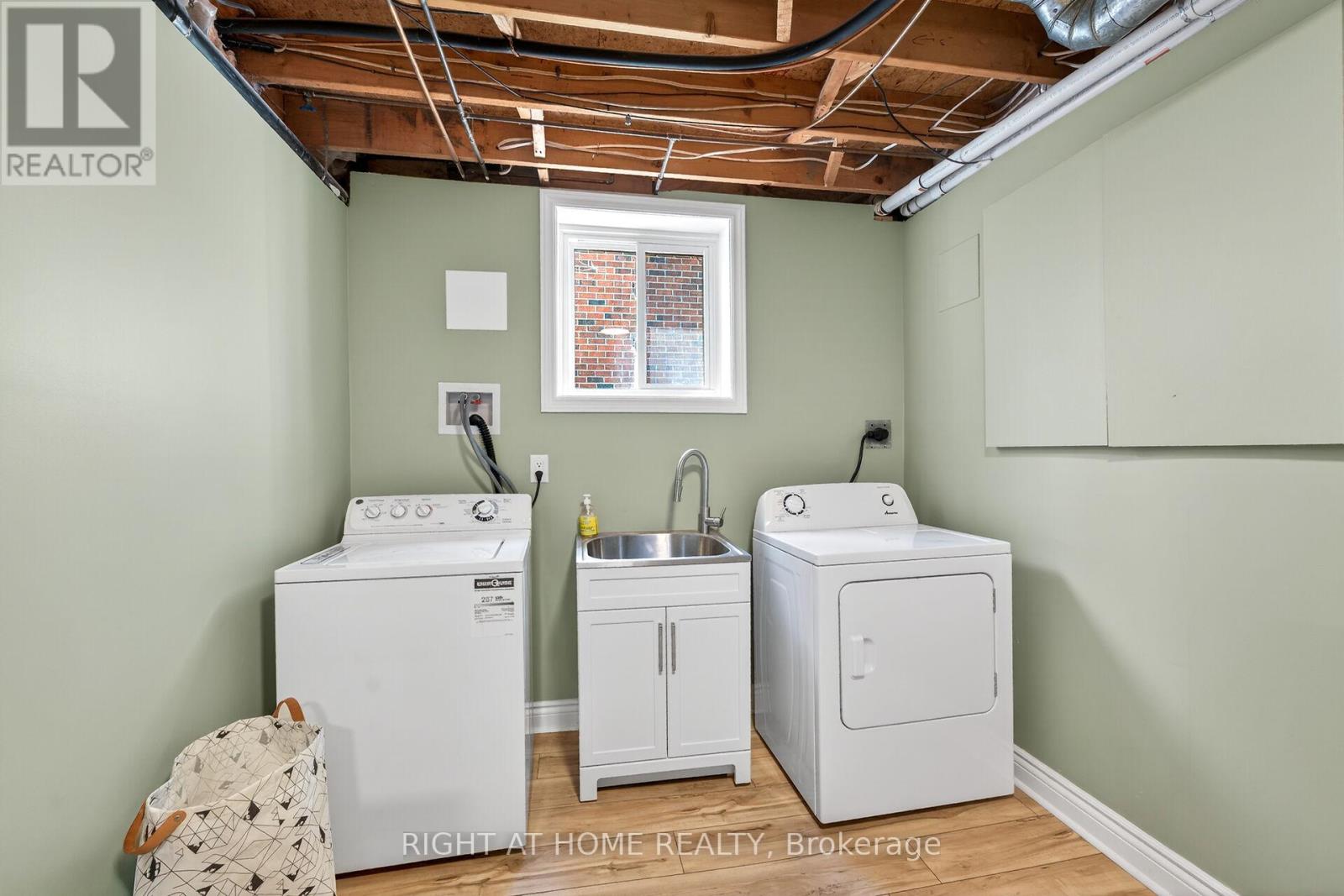 22 VANCE CRESCENT, Hamilton (Waterdown), Ontario, L8B0B8 — Photo 41