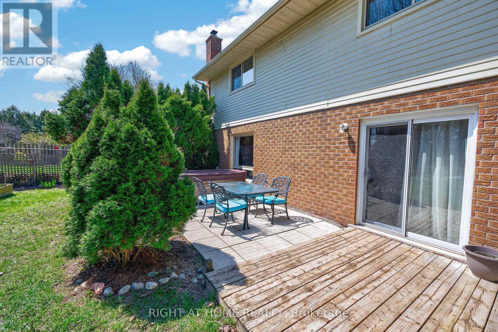 22 VANCE CRESCENT, Hamilton (Waterdown), Ontario, L8B0B8 — Photo 44