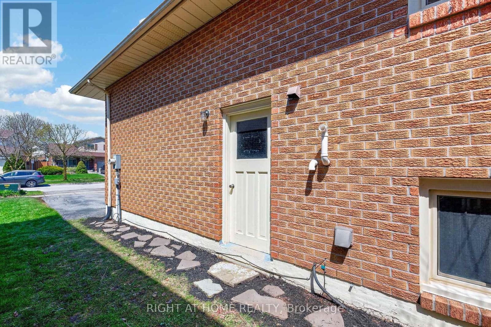 22 VANCE CRESCENT, Hamilton (Waterdown), Ontario, L8B0B8 — Photo 49