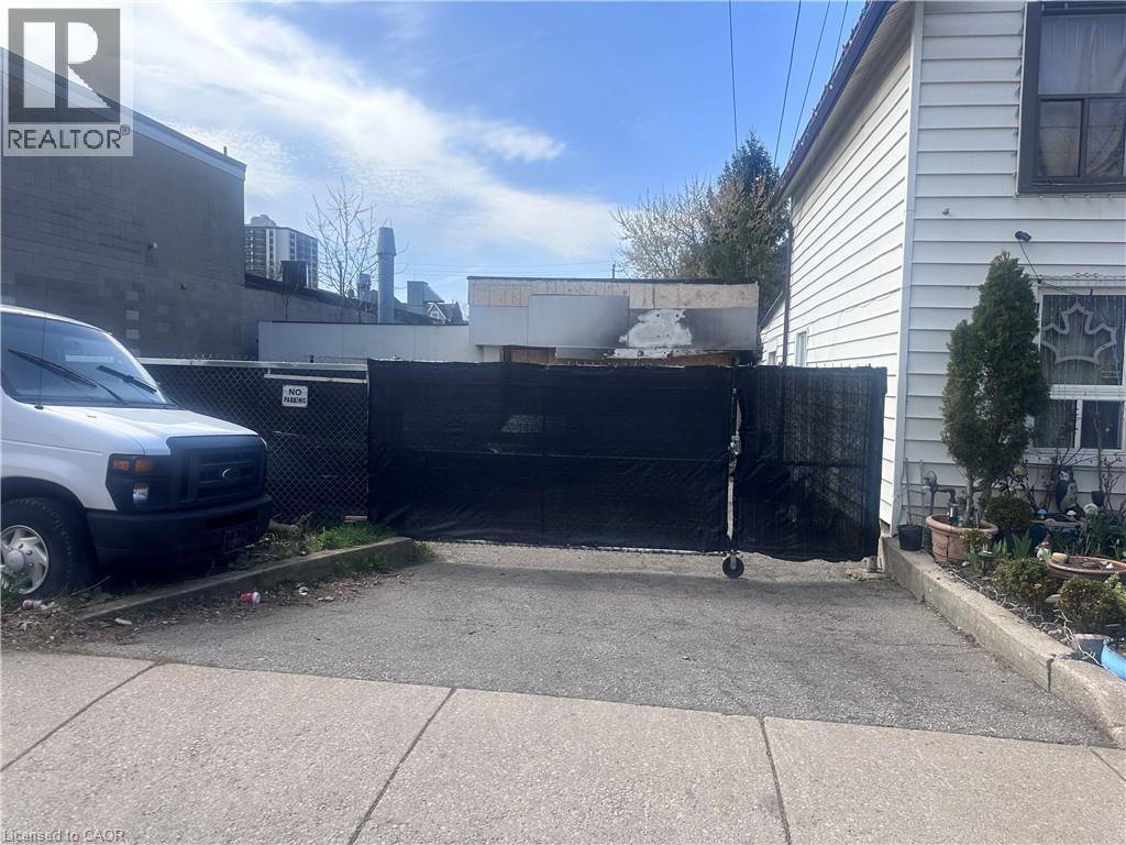 243 MARY Street, Hamilton, Ontario, L8L4W2 — Photo 2