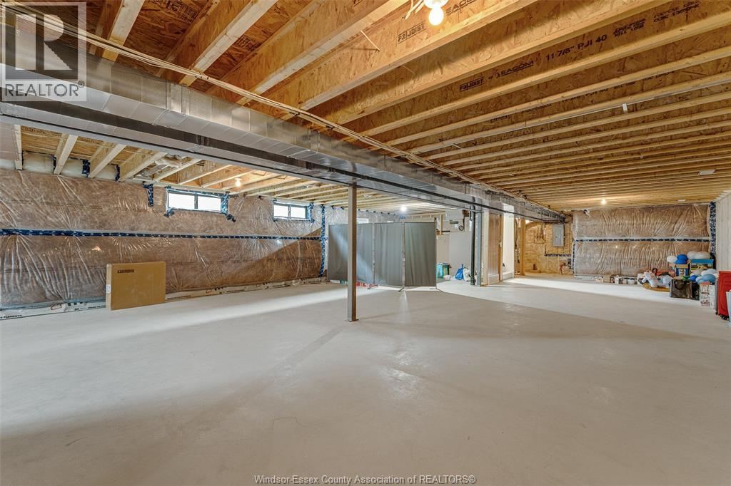 658 LILY MAC BOULEVARD, Windsor, Ontario, N9E0B1 — Photo 35