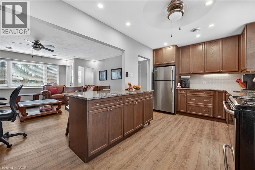 27 CAMILLE Court, Hamilton, Ontario, L8T2C8 — Photo 12