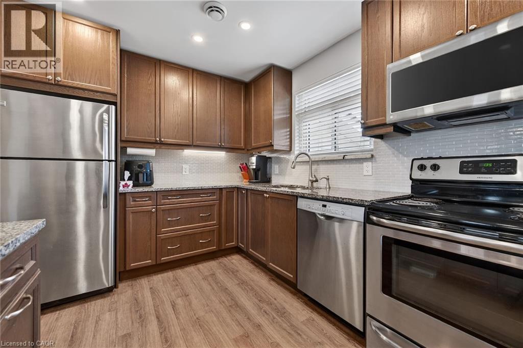 27 CAMILLE Court, Hamilton, Ontario, L8T2C8 — Photo 13