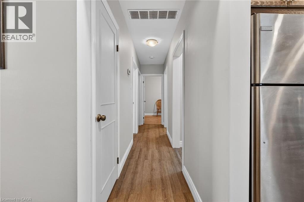 27 CAMILLE Court, Hamilton, Ontario, L8T2C8 — Photo 15