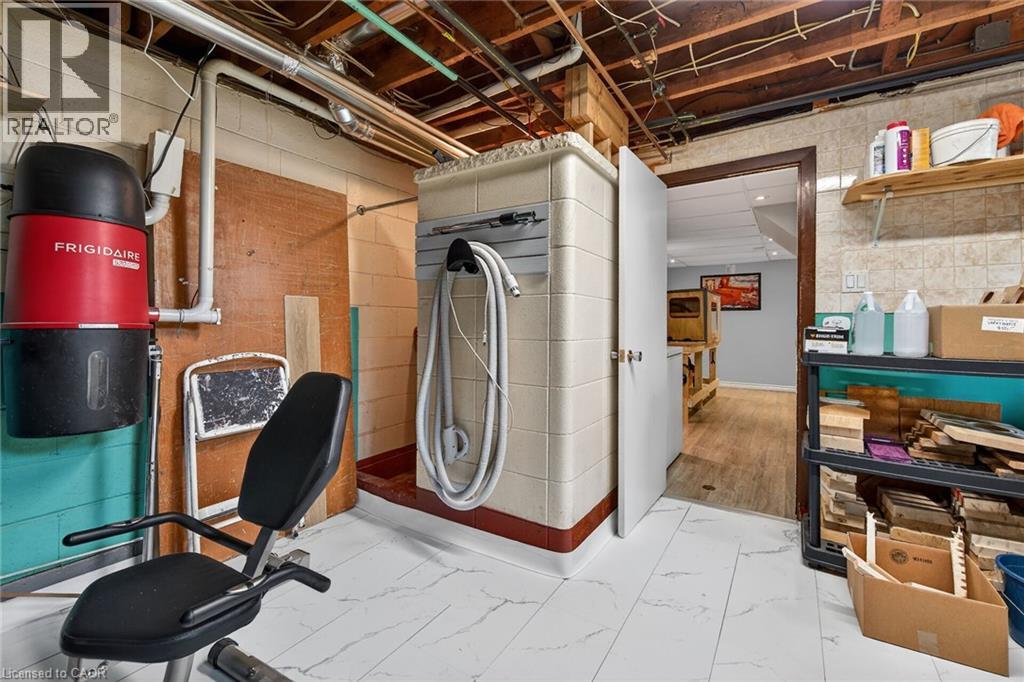 27 CAMILLE Court, Hamilton, Ontario, L8T2C8 — Photo 30