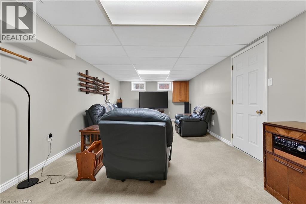 27 CAMILLE Court, Hamilton, Ontario, L8T2C8 — Photo 32