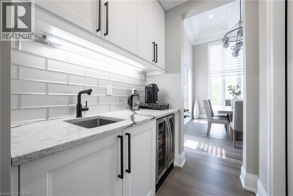 8378 CHIPPEWA Road E, Mount Hope, Ontario, L0R1W0 — Photo 9