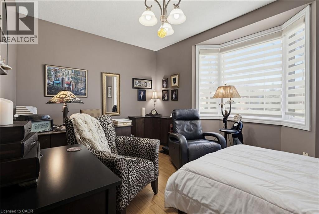 87 TWENTYPLACE Boulevard, Hamilton, Ontario, L8G3G8 — Photo 12