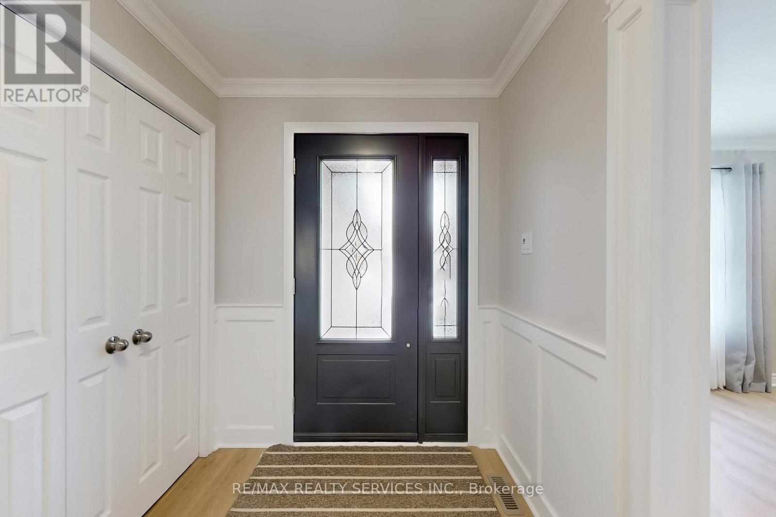 49 MIKADO CRESCENT, Brampton (Central Park), Ontario, L6S3R5 — Photo 5