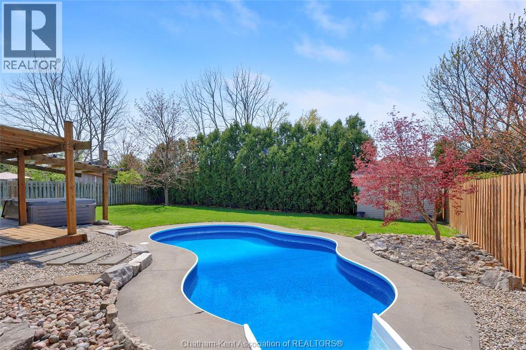 8 Windfield CRESCENT, Chatham, Ontario, N7L5L2 — Photo 8