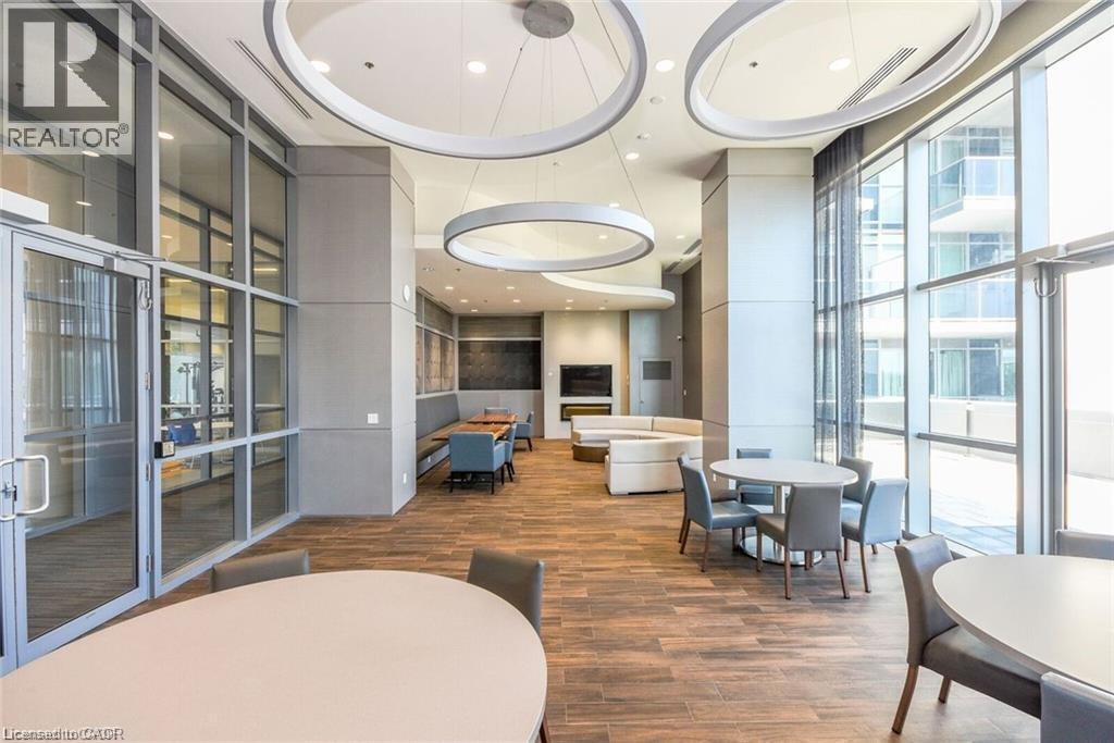 2087 FAIRVIEW Street Unit# 2101, Burlington, Ontario, L7R0E5 — Photo 2