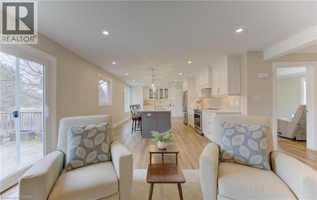 395 WARRINGTON Drive, Waterloo, Ontario, N2L2P7 — Photo 12