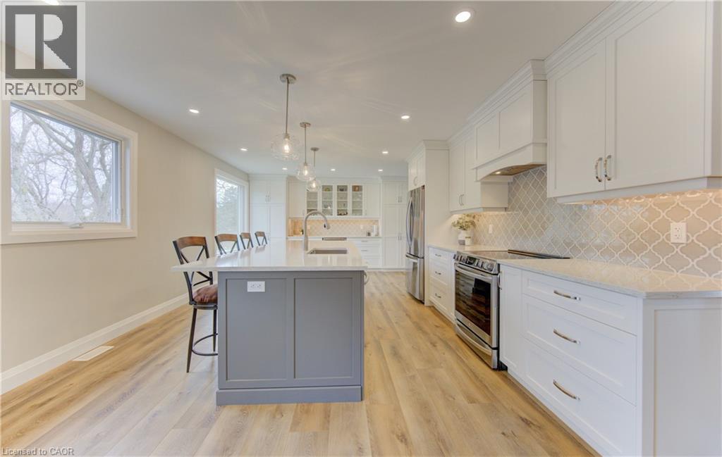 395 WARRINGTON Drive, Waterloo, Ontario, N2L2P7 — Photo 14