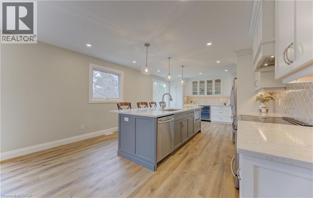 395 WARRINGTON Drive, Waterloo, Ontario, N2L2P7 — Photo 15