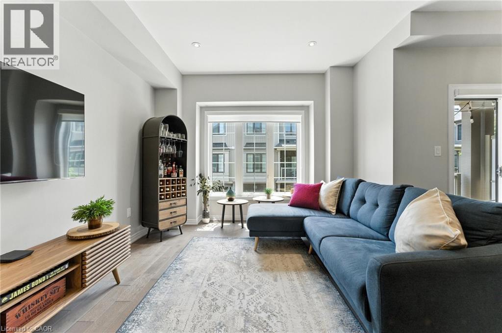 377 GLANCASTER Road Unit# 37, Ancaster, Ontario, L9G0G4 — Photo 6