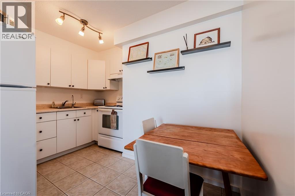 64 BENTON Street Unit# 1004, Kitchener, Ontario, N2G4L9 — Photo 12