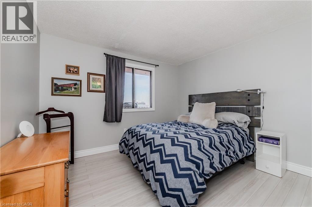 64 BENTON Street Unit# 1004, Kitchener, Ontario, N2G4L9 — Photo 15