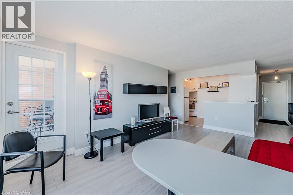 64 BENTON Street Unit# 1004, Kitchener, Ontario, N2G4L9 — Photo 10