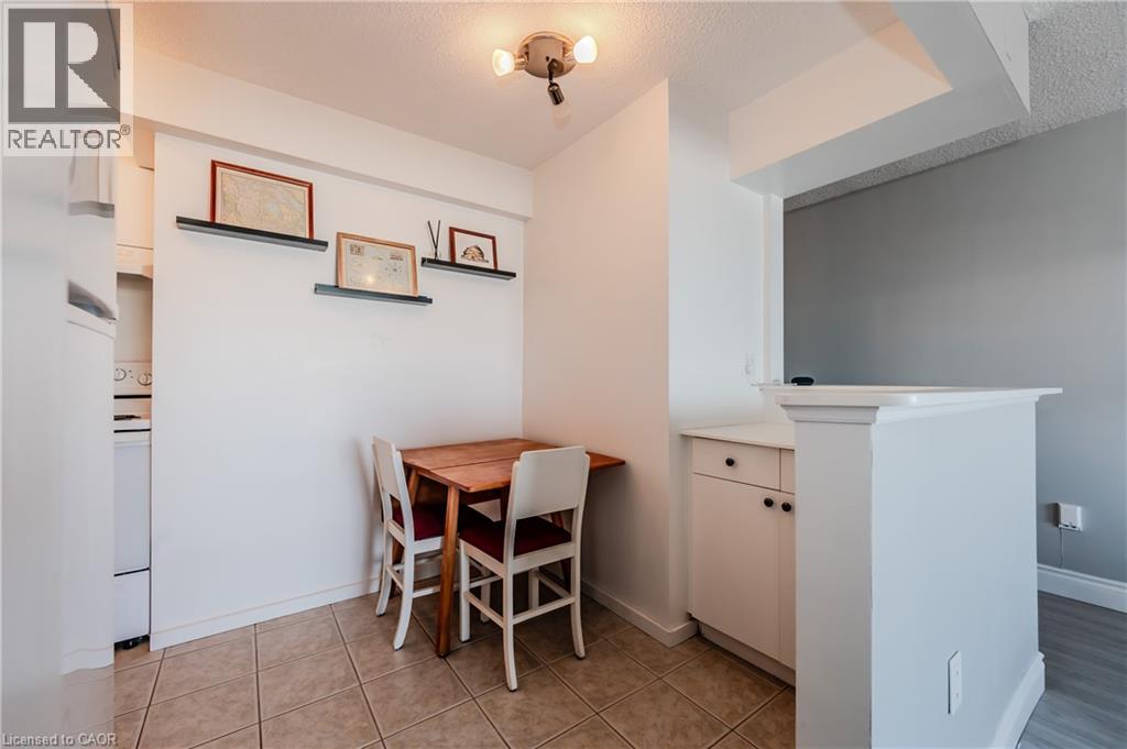 64 BENTON Street Unit# 1004, Kitchener, Ontario, N2G4L9 — Photo 11