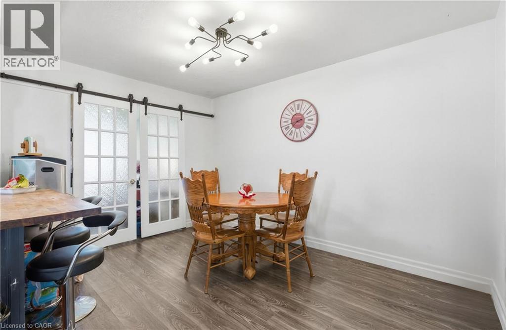 48 TAMVALE Crescent, Kitchener, Ontario, N2E3K7 — Photo 12