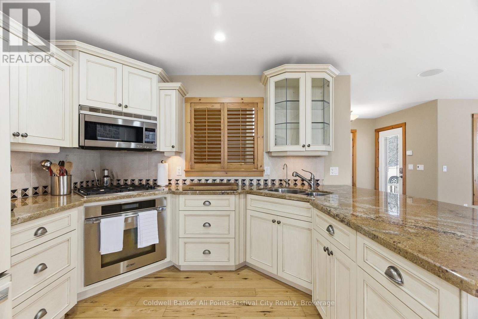 35 JANE STREET, Bluewater (Bayfield), Ontario, N0M1G0 — Photo 14