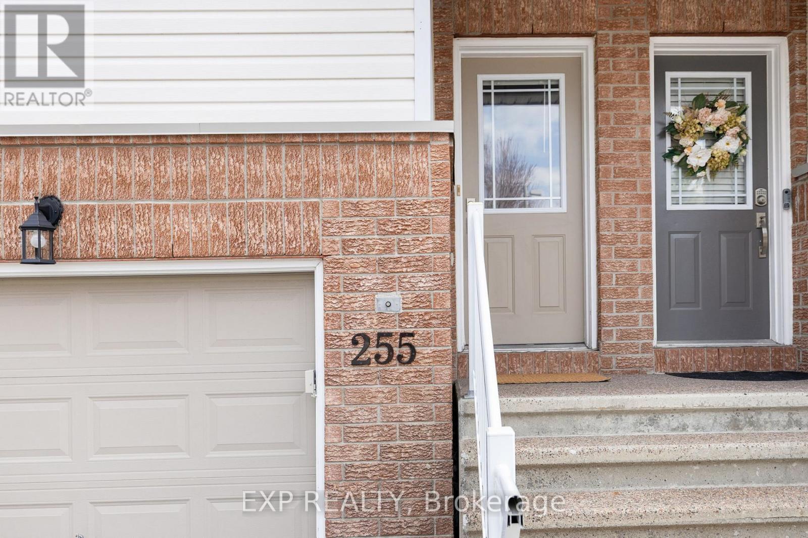 255 GERSHWIN PRIVATE, Ottawa, Ontario, K2H1G5 — Photo 2