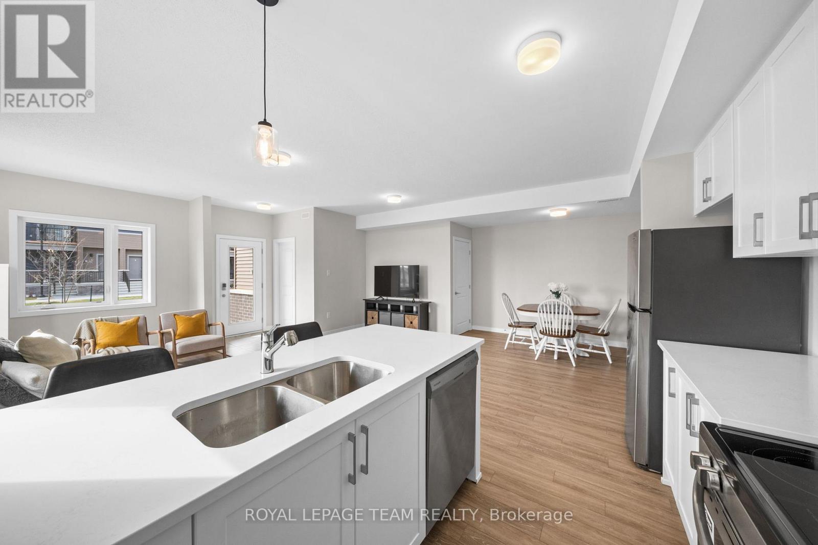 722 PARNIAN PRIVATE, Ottawa, Ontario, K2J4H7 — Photo 13