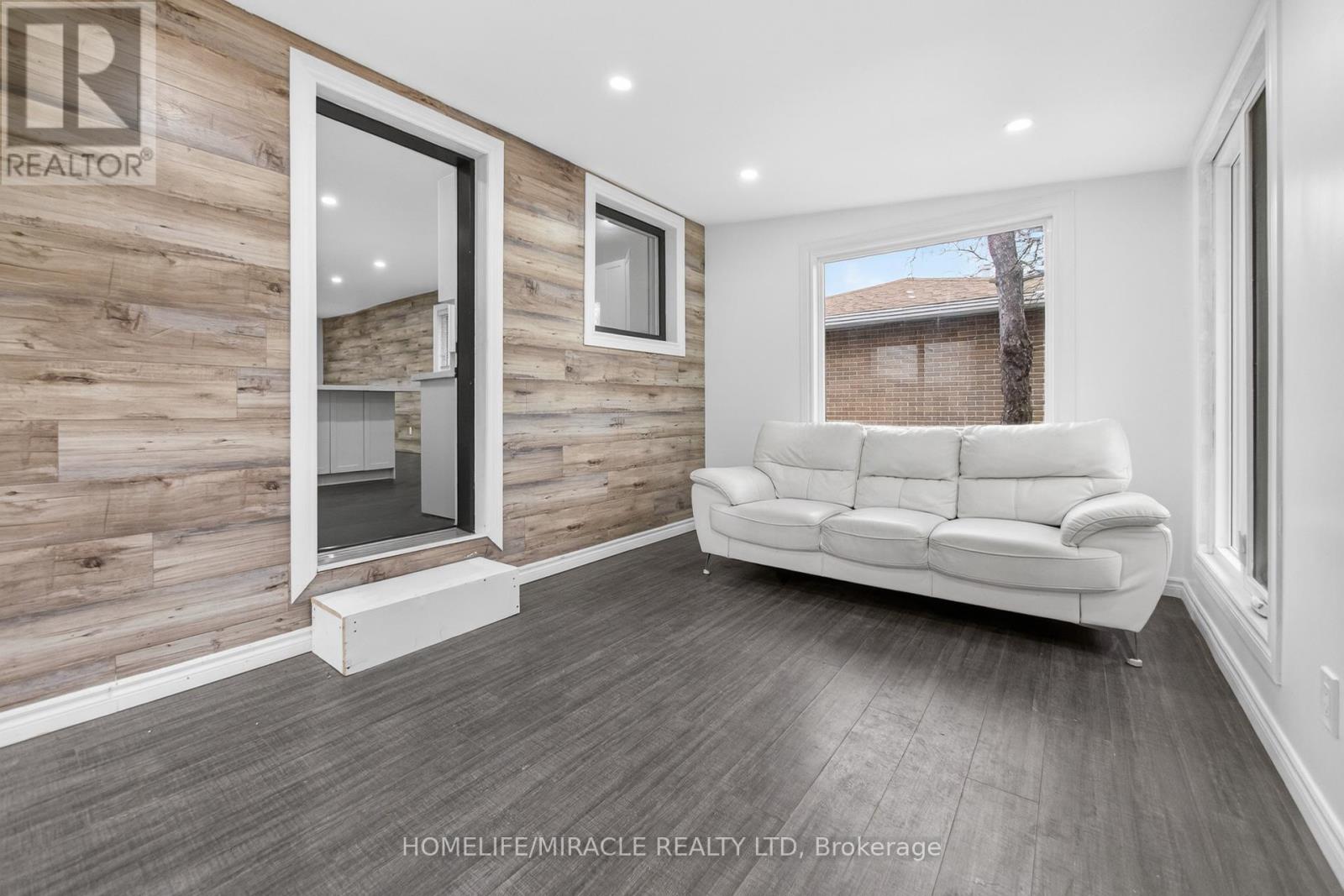 81 WATSON CRESCENT, Brampton (Brampton East), Ontario, L6W1E5 — Photo 20