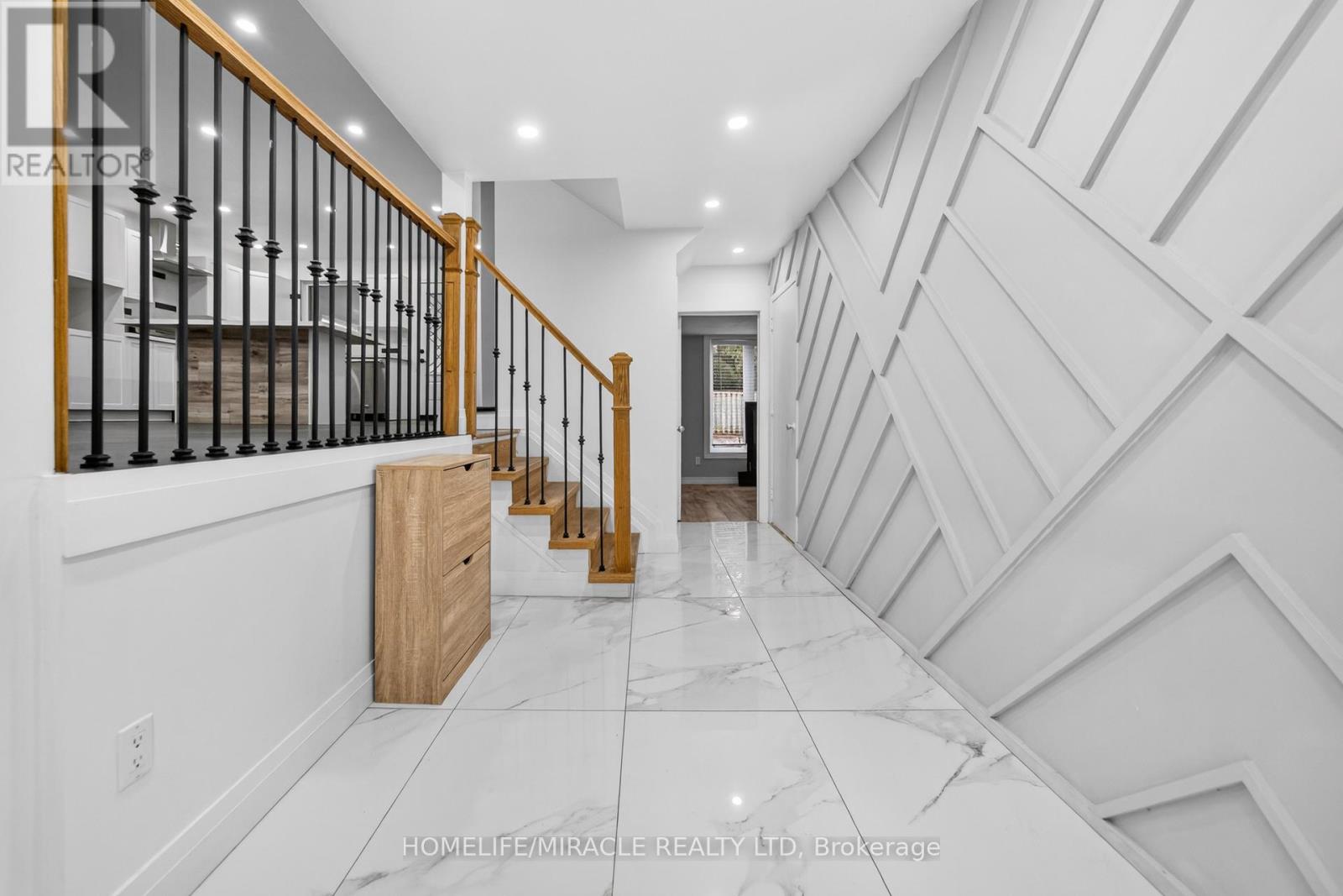 81 WATSON CRESCENT, Brampton (Brampton East), Ontario, L6W1E5 — Photo 4