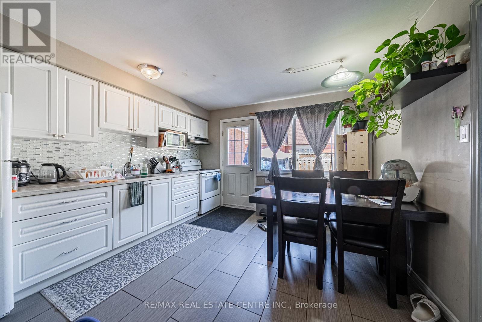 648-654 FRANCIS ROAD S, Burlington (LaSalle), Ontario, L7T3X7 — Photo 20