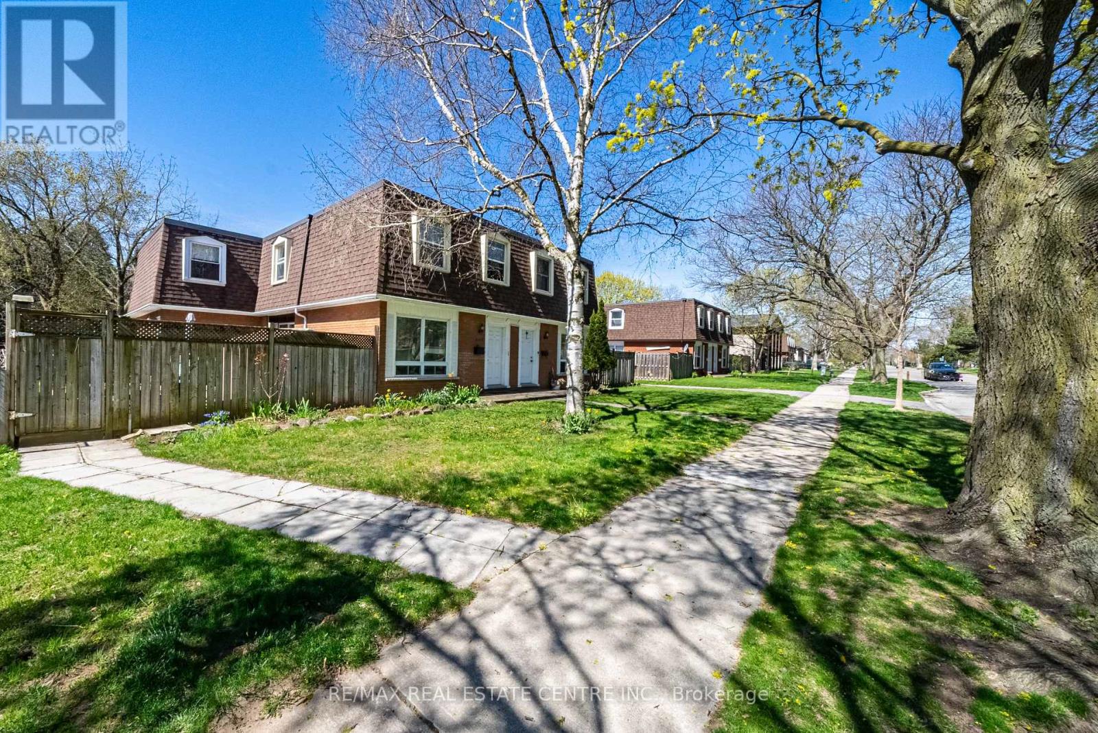 648-654 FRANCIS ROAD S, Burlington (LaSalle), Ontario, L7T3X7 — Photo 5