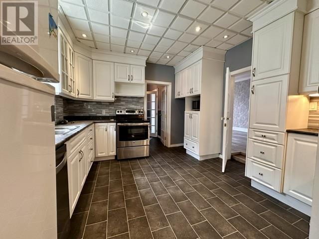 324 Harold ST N, Thunder Bay, Ontario, P7C4C6 — Photo 5