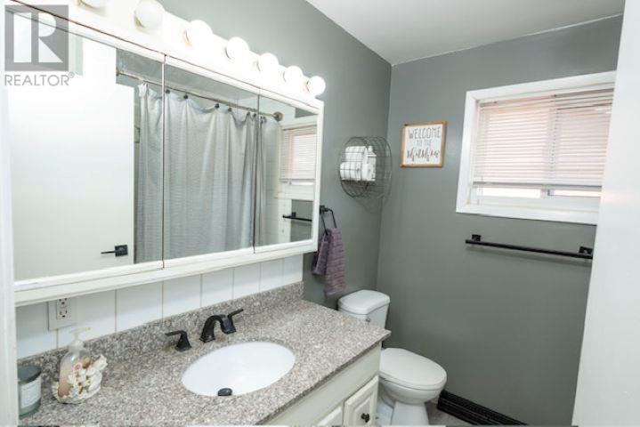 326 Dewe Ave, Thunder Bay, Ontario, P7A2G3 — Photo 11