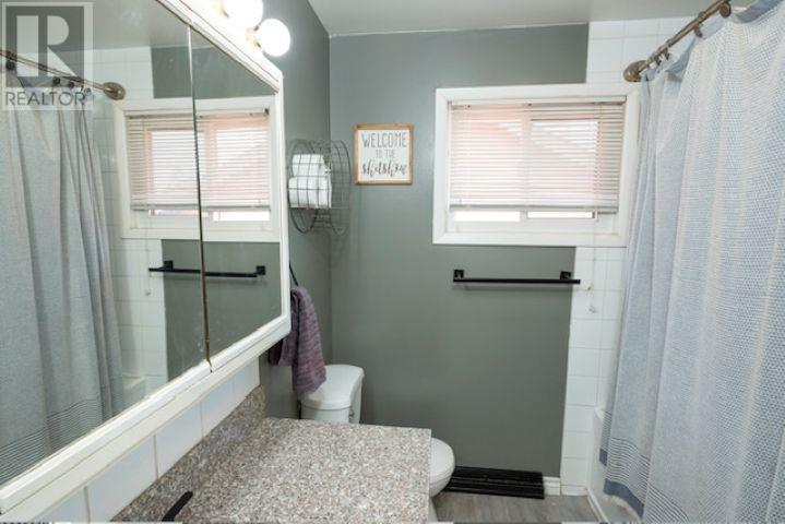 326 Dewe Ave, Thunder Bay, Ontario, P7A2G3 — Photo 12