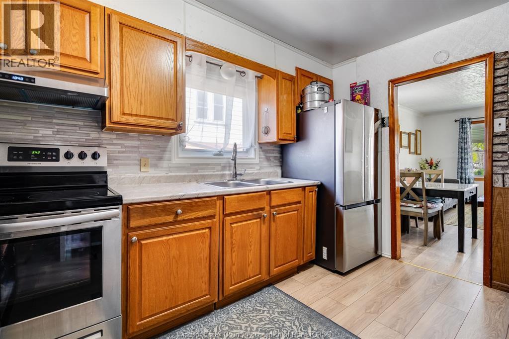 5 Whitwam AVENUE, Leamington, Ontario, N8H2P3 — Photo 10