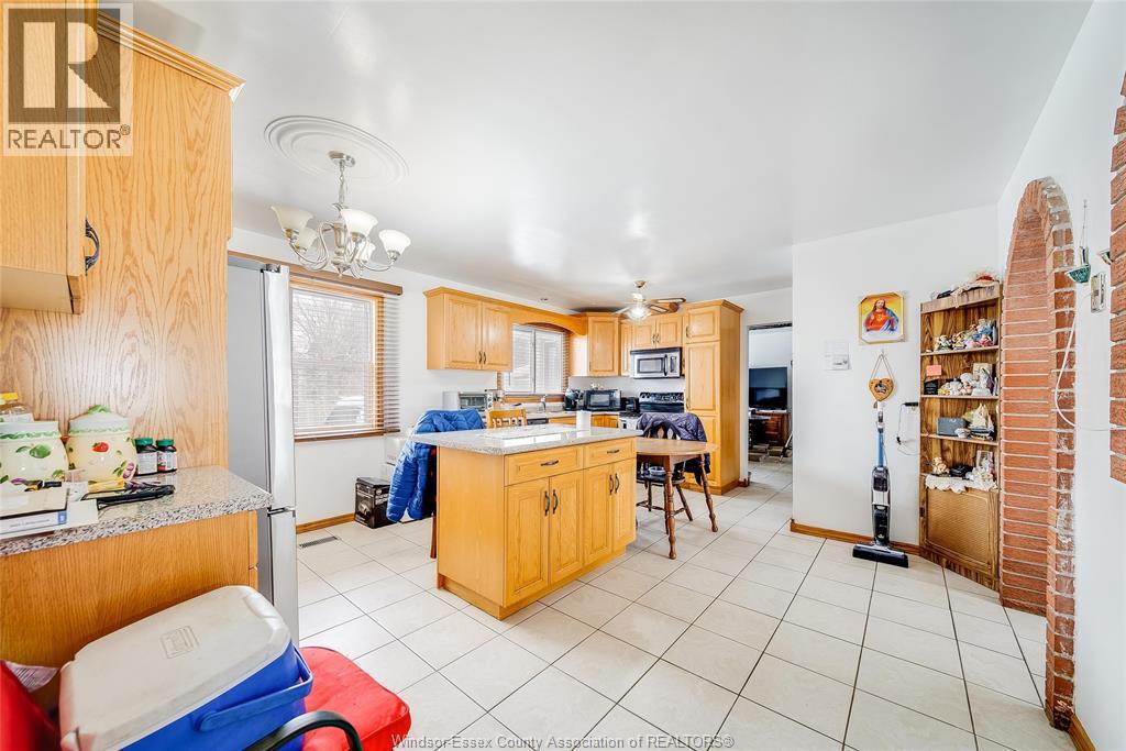 12 BENNIE AVENUE, Leamington, Ontario — Photo 10