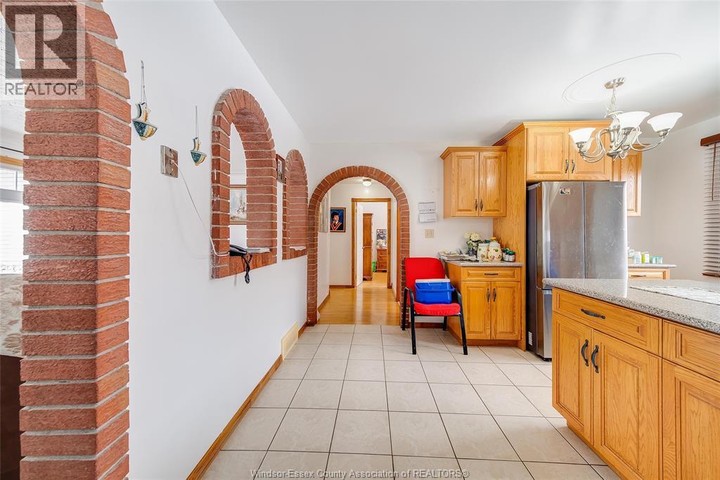 12 BENNIE AVENUE, Leamington, Ontario — Photo 11