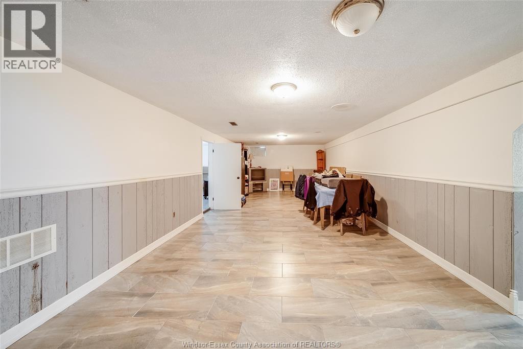 12 BENNIE AVENUE, Leamington, Ontario — Photo 22