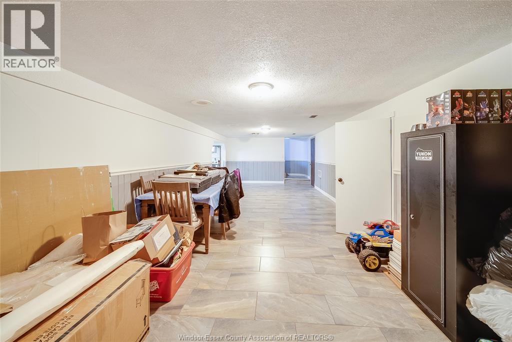 12 BENNIE AVENUE, Leamington, Ontario — Photo 26