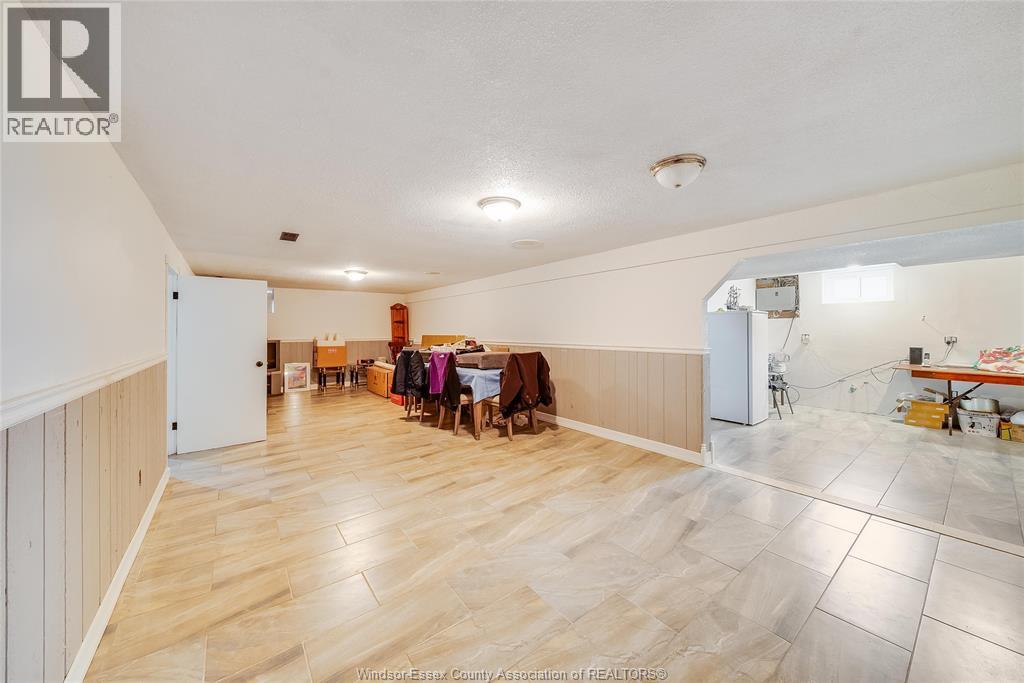 12 BENNIE AVENUE, Leamington, Ontario — Photo 31