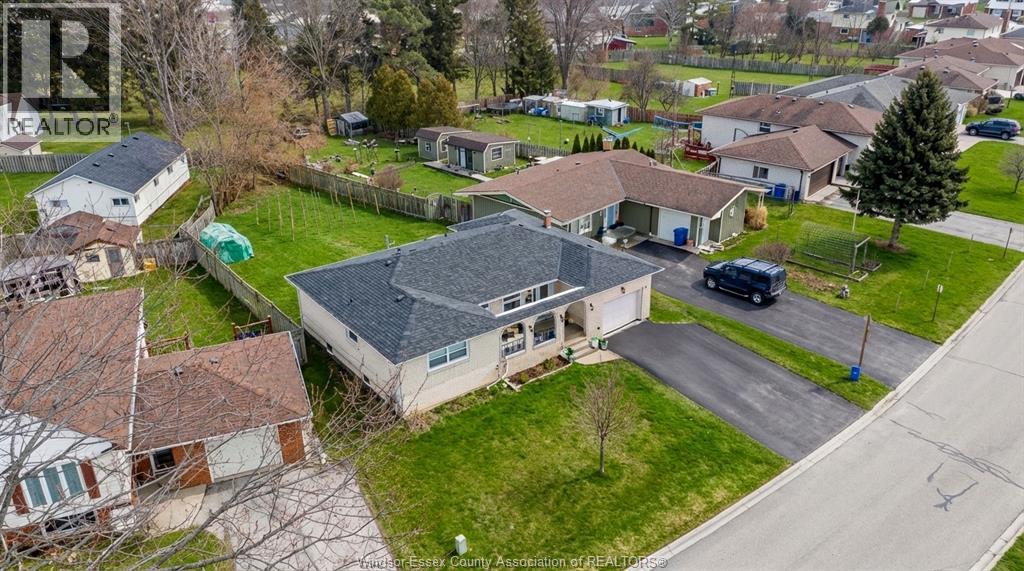 12 BENNIE AVENUE, Leamington, Ontario — Photo 37