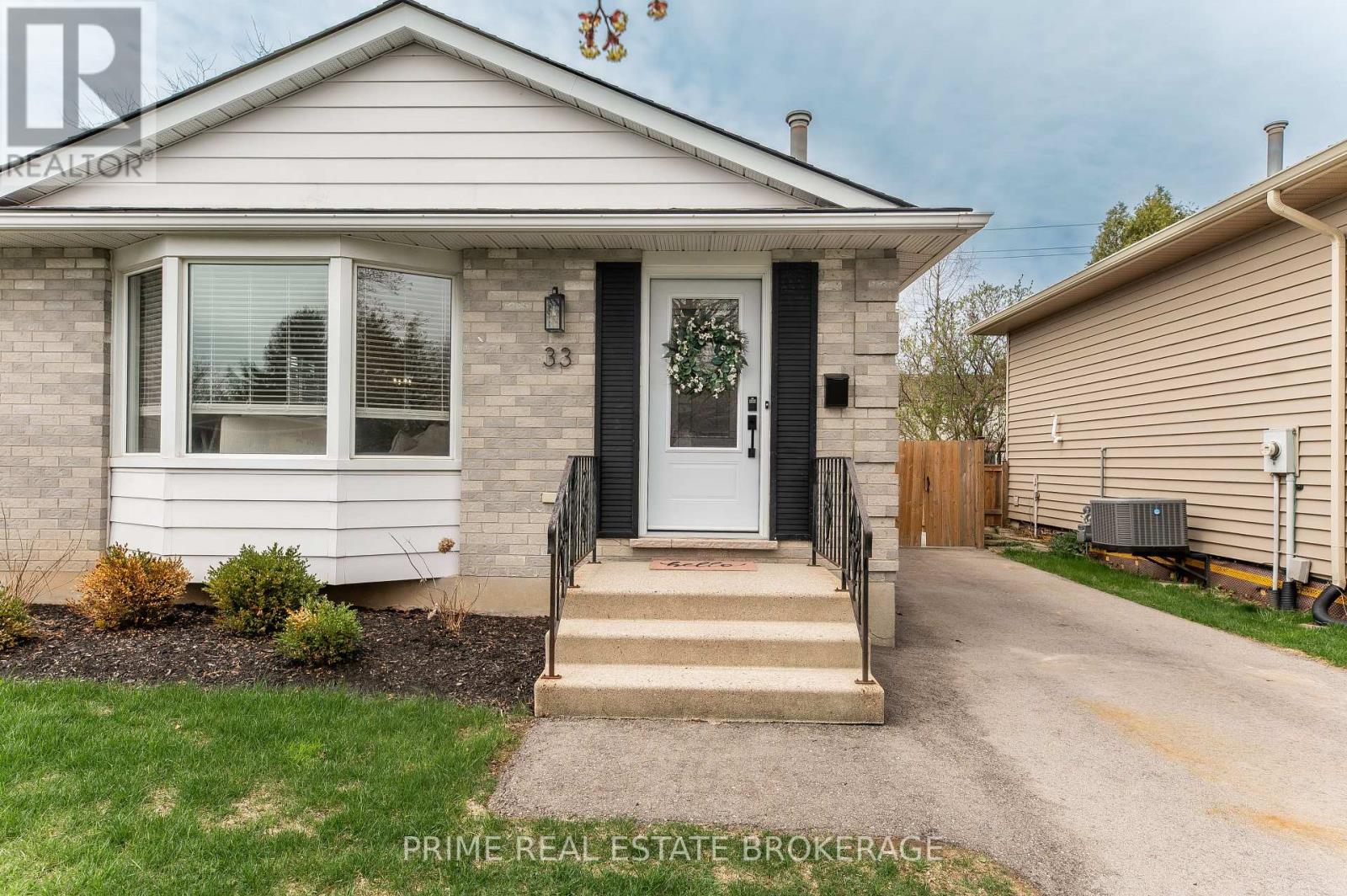 33 RICE ROAD, St. Thomas, Ontario, N5R5X9 — Photo 3