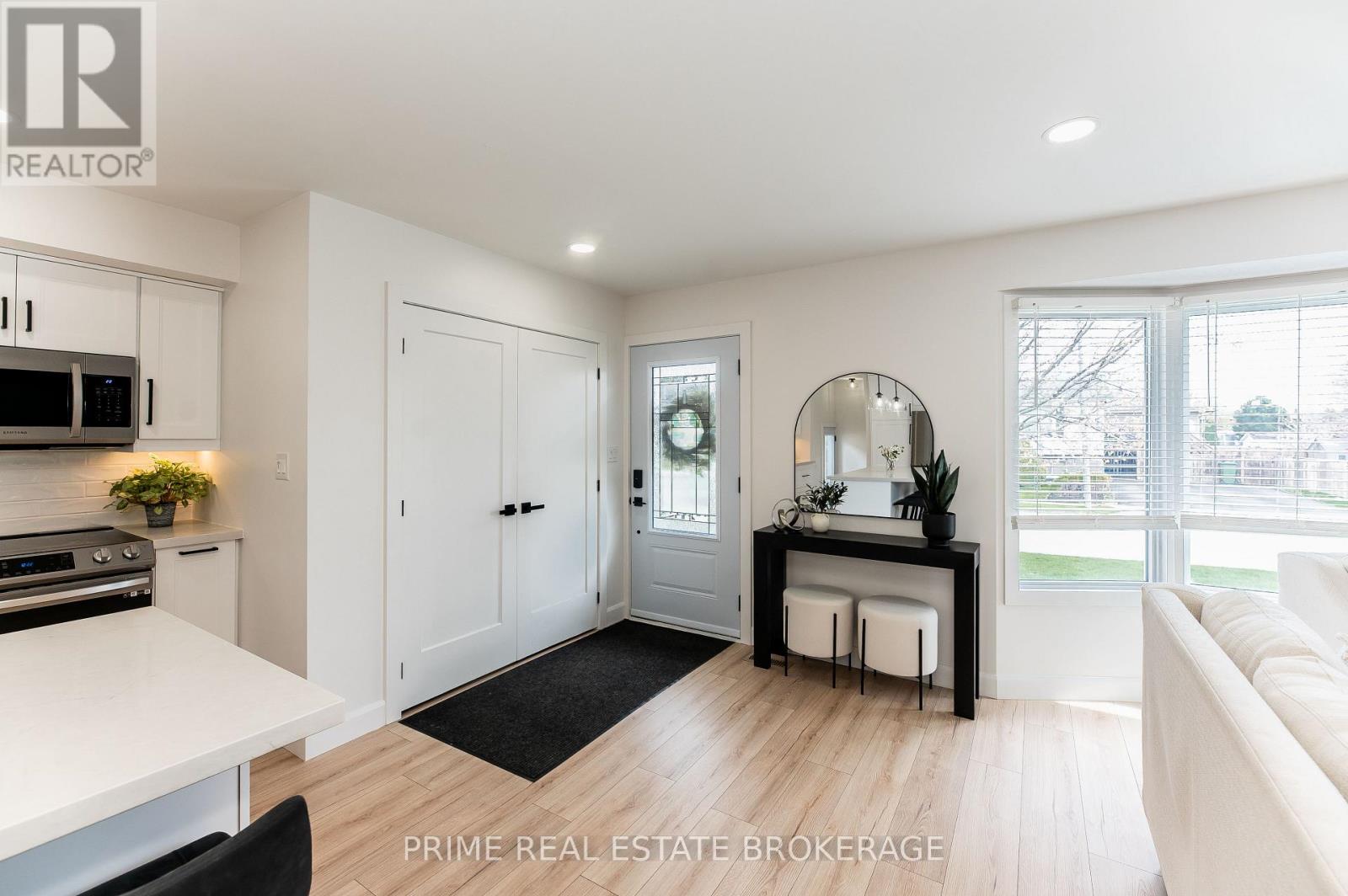 33 RICE ROAD, St. Thomas, Ontario, N5R5X9 — Photo 4