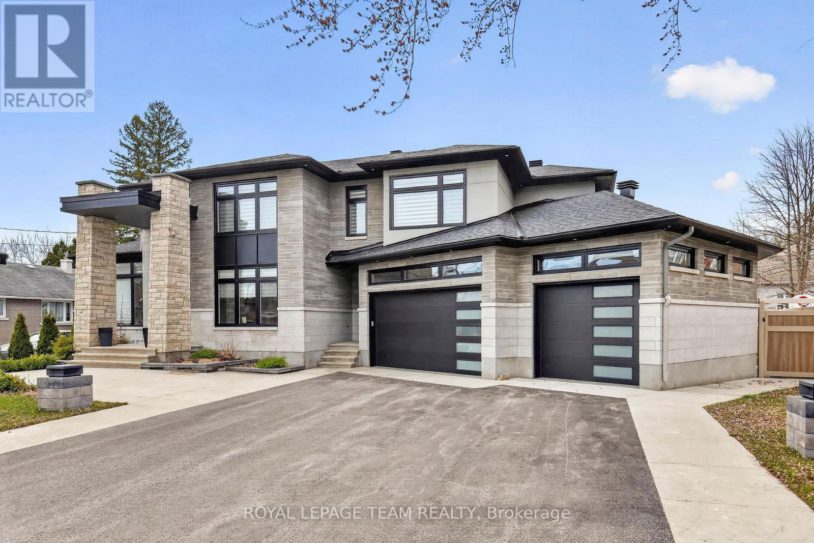 1670 ORTONA AVENUE, Ottawa, Ontario, K2C1W7 — Photo 2