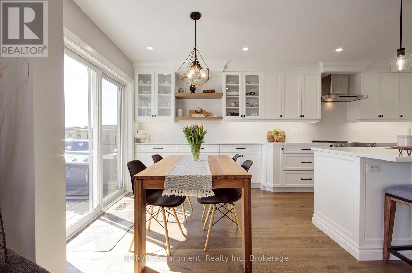 4868 CAPRI CRESCENT, Burlington (Alton), Ontario, L7M0H8 — Photo 12