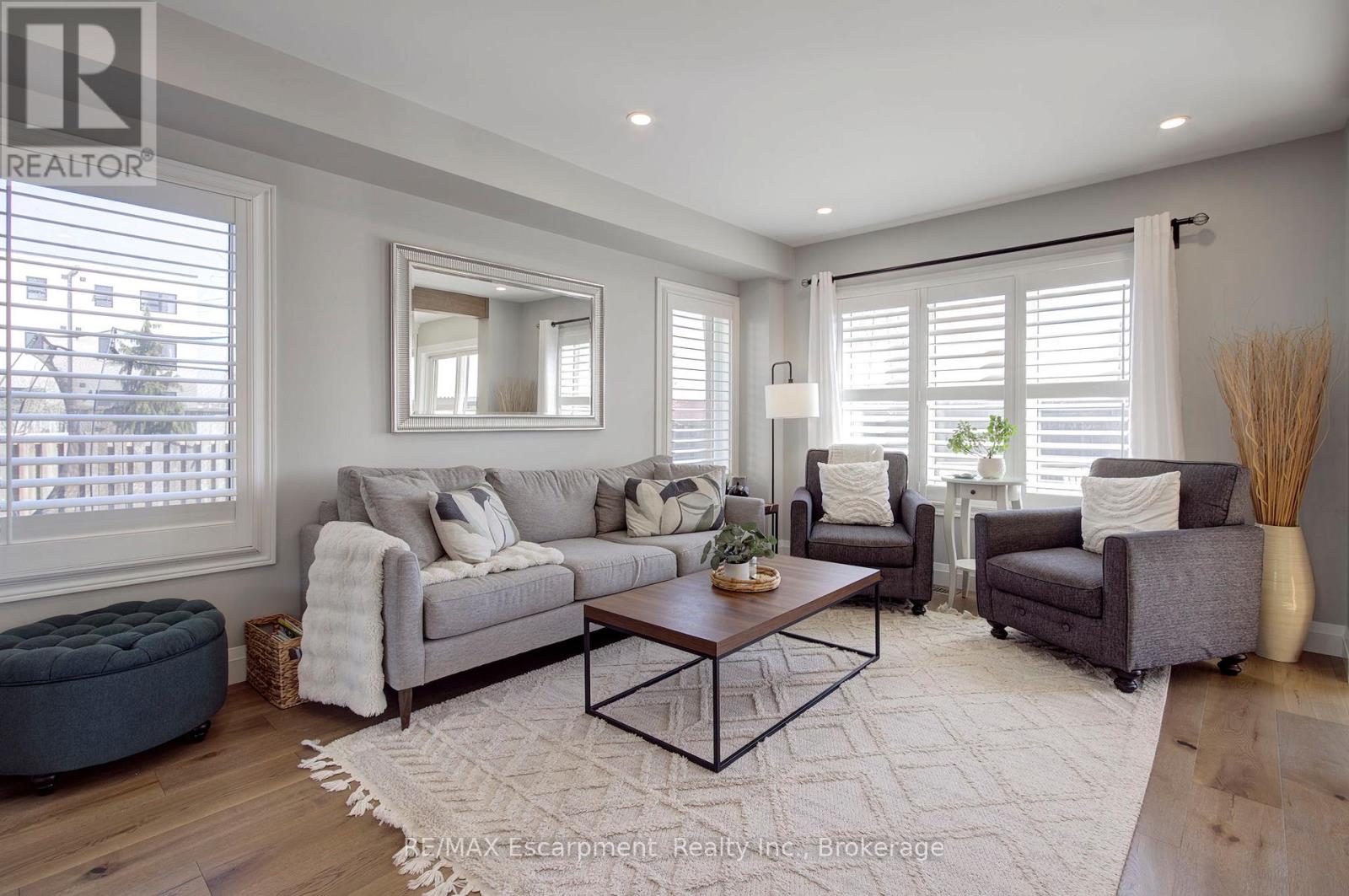 4868 CAPRI CRESCENT, Burlington (Alton), Ontario, L7M0H8 — Photo 17