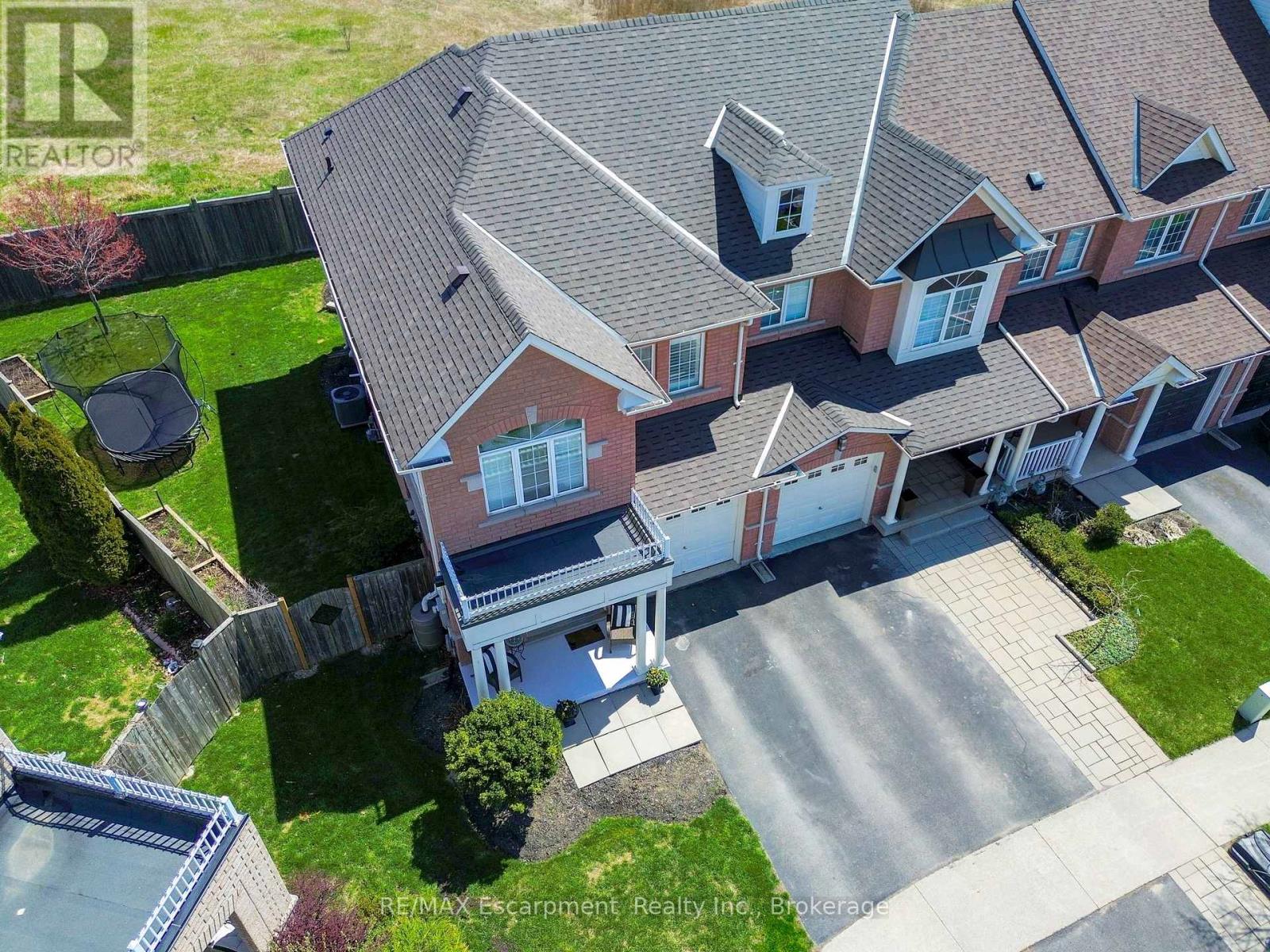 4868 CAPRI CRESCENT, Burlington (Alton), Ontario, L7M0H8 — Photo 2