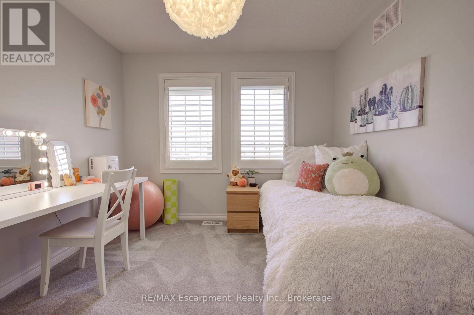 4868 CAPRI CRESCENT, Burlington (Alton), Ontario, L7M0H8 — Photo 24