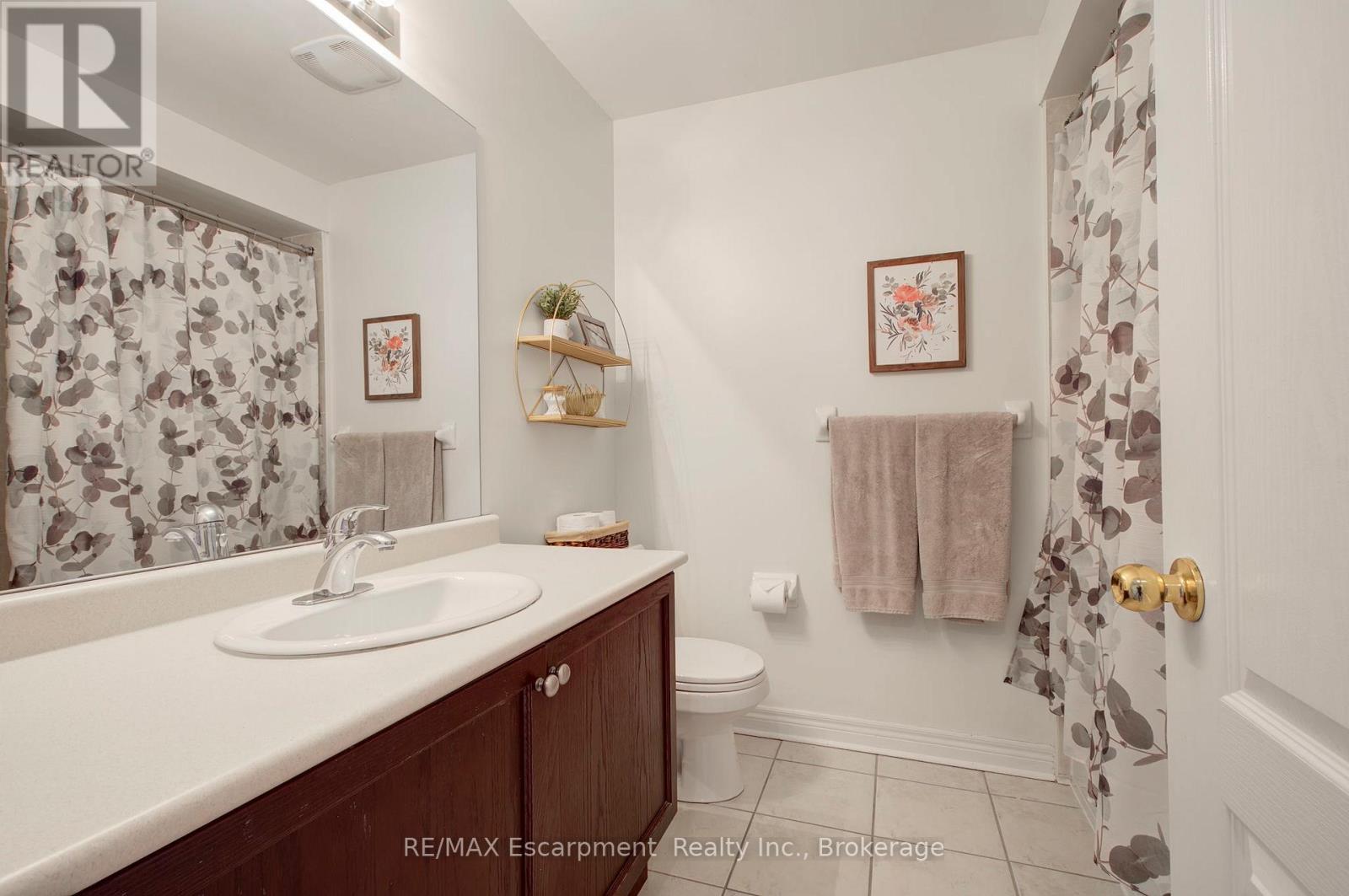 4868 CAPRI CRESCENT, Burlington (Alton), Ontario, L7M0H8 — Photo 26