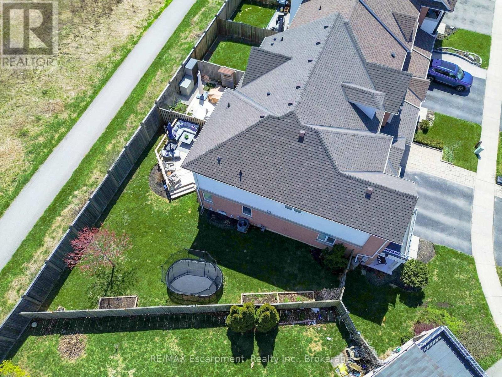 4868 CAPRI CRESCENT, Burlington (Alton), Ontario, L7M0H8 — Photo 3